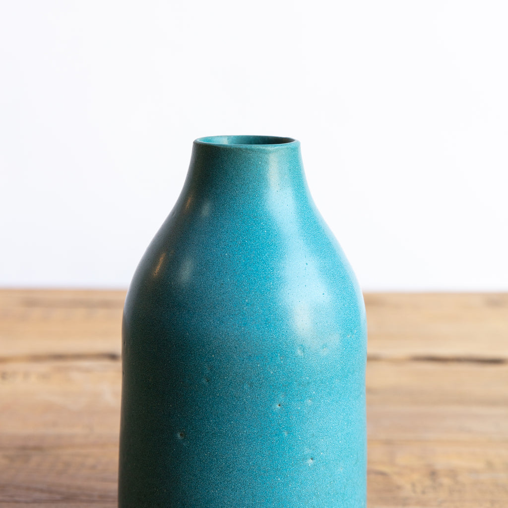 Tracie Hervy Ceramics -V6 Periwinkle Vase