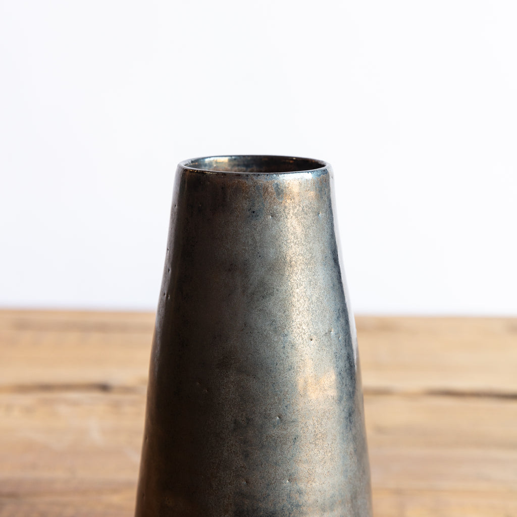 Tracie Hervy Ceramics -V3 Metallic Vase
