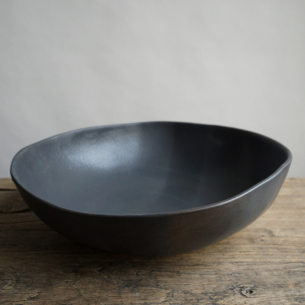 Alex Marshall 14" Round Bowl - Charcoal